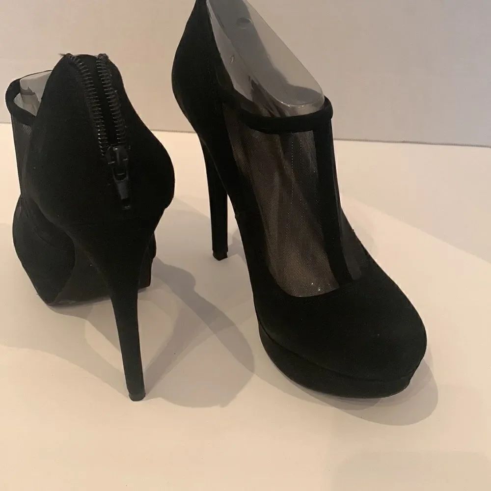 Bakers Kaley Black Faux Suede Shoes - Picture 4 of 8